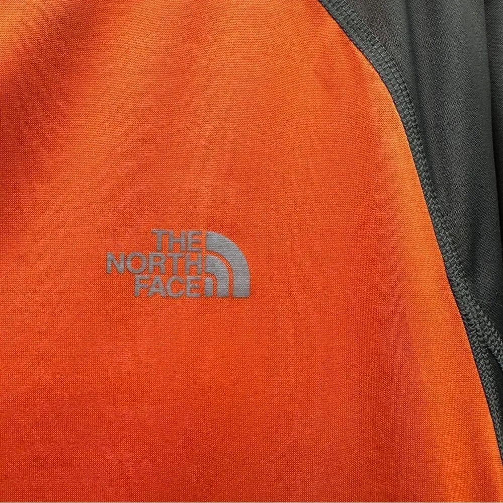 The North Face vaporwick athletic short sleeve shirt men's large orange and grey